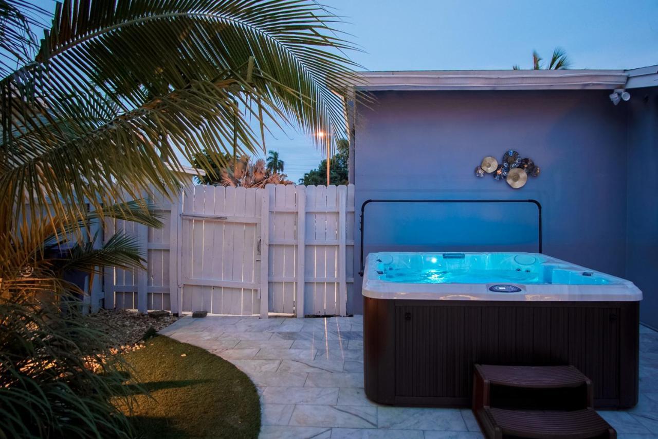 Tiki-Home Elite Staycation Fort Lauderdale Exterior photo